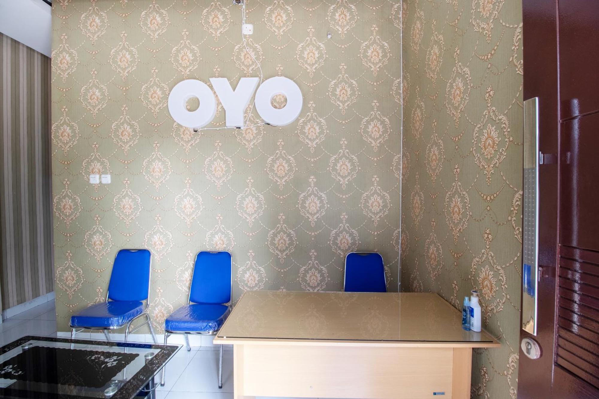 Oyo 3253 Sofia Residence Telukjambe Exterior foto